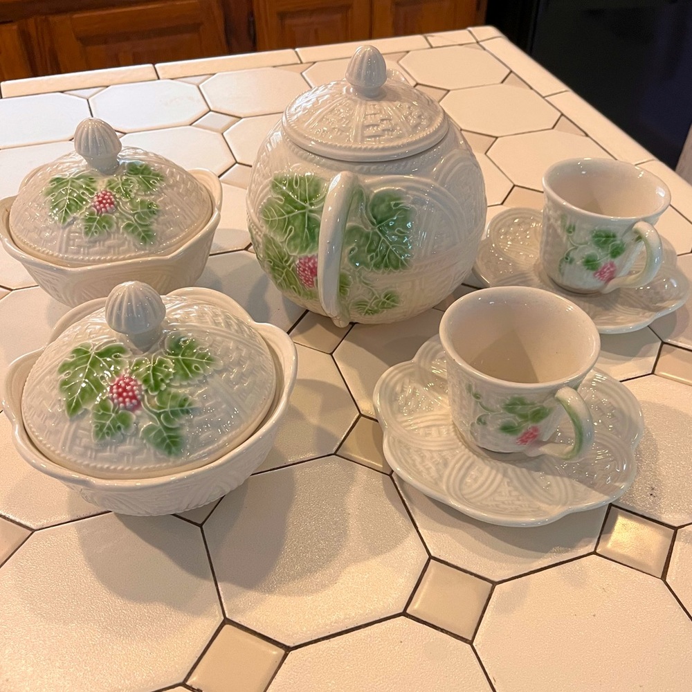 Italian Pottery Tea Party for Two with Matching Covered Bowls